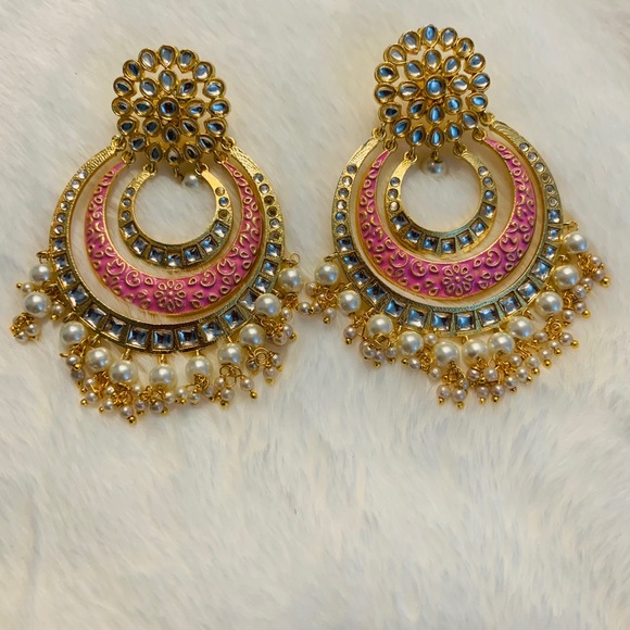 Green Style Kundan Chandbali Earrings - Picture 5 of 5
